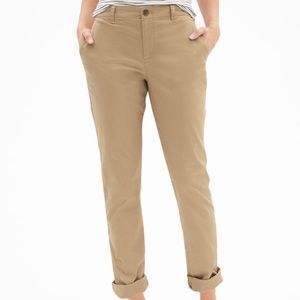NWT Gap Girlfriend Khakis